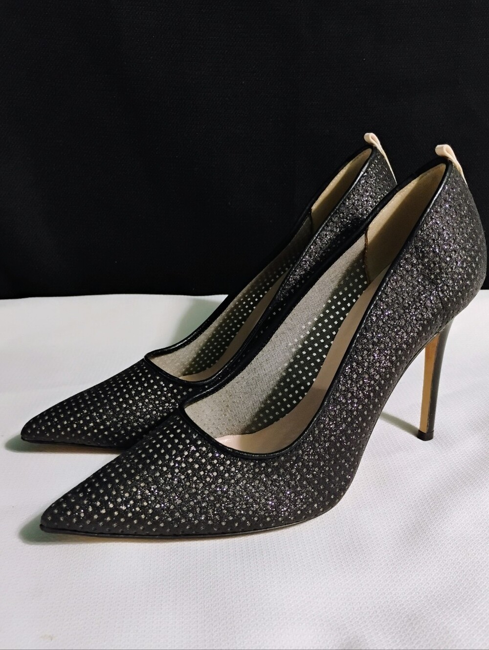 SJP Sarah Jessica Parker Fishnet Fawn Shimmery Stiletto Pumps Sz 38.5 US 7.5-8
